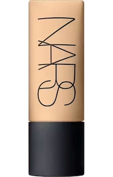 Nars Soft Matte Complete Punjab Mat Bitişli Fondöten Nars Soft Matte Complete Punjab Mat Bitişli Fondöten