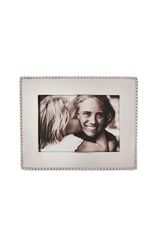 Mariposa 3791 Yatay Fotoğraf Çerçevesi, 9.5" X 1" X 7.7", Gümüş Mariposa 3791 Yatay Fotoğraf Çerçevesi, 9.5" X 1" X 7.7", Gümüş