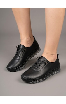 Beren Hakiki Deri Siyah Kadın Ayakkabısı Ortopedik Taban Düz Esnek Bağcıklı Comfort Casual Günlük Sneaker Beren Hakiki Deri Siyah Kadın Ayakkabısı Ortopedik Taban Düz Esnek Bağcıklı Comfort Casual Günlük Sneaker