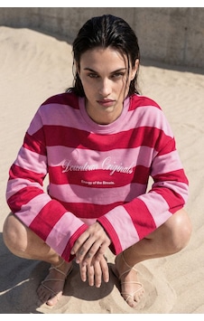 Hiccup %100 Pamuk Oversize Çizgili Sweatshirt Kırmızı Hiccup %100 Pamuk Oversize Çizgili Sweatshirt Kırmızı