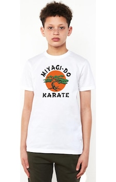 Tshirthane Cobra Kai Miyagi Do Karate Beyaz Çocuk Bisikletyaka Tshirt 001 Tshirthane Cobra Kai Miyagi Do Karate Beyaz Çocuk Bisikletyaka Tshirt 001