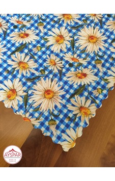 Masa Örtüsü 150x170 Cm Açık Mavi Kareli Papatya Beyaz Masa Örtüsü 150x170 Cm Açık Mavi Kareli Papatya Beyaz