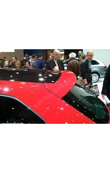 Seat Leon Spoiler Parlak Siyah Policarbondur