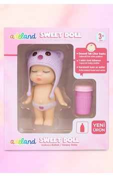 Adeland Sweet Doll Uykucu Bebek 10 Cm Kutu 14 10 5 Cm Lila Şapka - Düğme Göz Adeland Sweet Doll Uykucu Bebek 10 Cm Kutu 14 10 5 Cm Lila Şapka - Düğme Göz