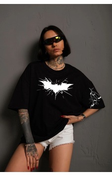 Vinevesta Kadın Bisiklet Yaka Tişort Ön Ve Kol Yarasa Baskılı T-shirt - Siyah Çok Renkli Vinevesta Kadın Bisiklet Yaka Tişort Ön Ve Kol Yarasa Baskılı T-shirt - Siyah Çok Renkli