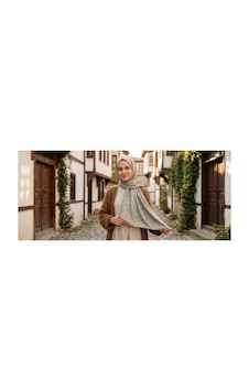 Nukra Pamuk Jakarlı Şal Halka Desen Kadın Tesettür Başörtüsü 70x190 Cm Çağla Nukra Pamuk Jakarlı Şal Halka Desen Kadın Tesettür Başörtüsü 70x190 Cm Çağla