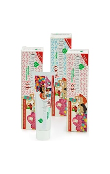 Organicadent Kids Doğal Çocuk Diş Macunu 70 G x 3 Organicadent Kids Doğal Çocuk Diş Macunu 70 G x 3