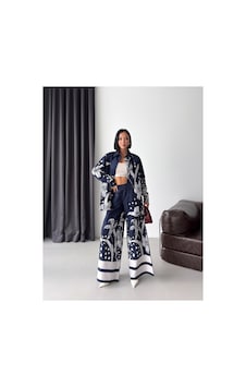 Wellway İthal Chokellaa Kumaş Çiçekli Tunik Gömlek & Pantolon 2li Takım-lacivert -26126 Lacivert Wellway İthal Chokellaa Kumaş Çiçekli Tunik Gömlek & Pantolon 2li Takım-lacivert -26126 Lacivert