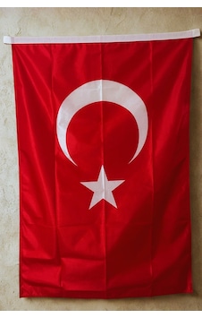 Türk Bayrağı 70x105 Cm - Kaliteli Alpaka Kumaş - Canlı Ve Solmaz Renk, İç Ve Dış Mekanlara Uygun 70 x 105 CM Türk Bayrağı 70x105 Cm - Kaliteli Alpaka Kumaş - Canlı Ve Solmaz Renk, İç Ve Dış Mekanlara Uygun 70 x 105 CM