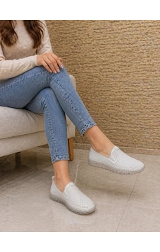 Beren Hakiki Deri Beyaz Kadın Ayakkabı Delikli Ortopedik Taban Slip-on Casual Günlük Yürüyüş Ayakkabısı Beren Hakiki Deri Beyaz Kadın Ayakkabı Delikli Ortopedik Taban Slip-on Casual Günlük Yürüyüş Ayakkabısı