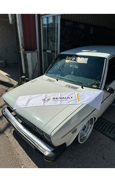 Renault Torpido Havlusu 150x30 Cm 1