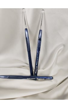 Tulip Saplı Çelik Dantel Tığı 0.55 Mm No.21 Lacivert - 1 Adet Tulip Saplı Çelik Dantel Tığı 0.55 Mm No.21 Lacivert - 1 Adet