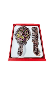 Tavus Kuşu Desenli Vintage Ayna Tarak Seti Özel Tasarım Ve Özel Kutulu 13,5 Cm & 13 Cm Çok Renkli 841686677 Tavus Kuşu Desenli Vintage Ayna Tarak Seti Özel Tasarım Ve Özel Kutulu 13,5 Cm & 13 Cm Çok Renkli 841686677