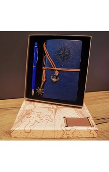 Şık Pusula Motifli Defter Ve Metal Kalem Seti 70 Yaprak Çok Renkli Şık Pusula Motifli Defter Ve Metal Kalem Seti 70 Yaprak Çok Renkli