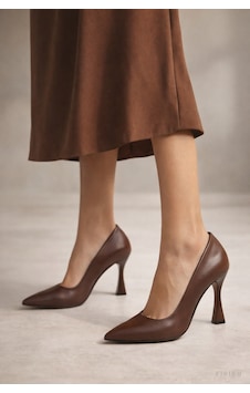 Firibu Kadın Stiletto Sivri Burun İnce Topuk Şık Klasik Ofis & Abiye Ayakkabı 35-41-42 Özel Numara Kahverengi Firibu Kadın Stiletto Sivri Burun İnce Topuk Şık Klasik Ofis & Abiye Ayakkabı 35-41-42 Özel Numara Kahverengi