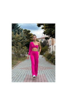 J&kstores Bol Paça Yüksek Bel Tek Omuz Crop Takım Pembe J&kstores Bol Paça Yüksek Bel Tek Omuz Crop Takım Pembe