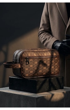 Adelina Bags Erkek Desenli Portföy Stil Seyahat Kozmetik El Çantası Kahverengi Adelina Bags Erkek Desenli Portföy Stil Seyahat Kozmetik El Çantası Kahverengi