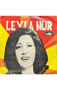 Leyla Nur İnsanlık Bende Kalsın 45lik Plak Leyla Nur İnsanlık Bende Kalsın 45lik Plak
