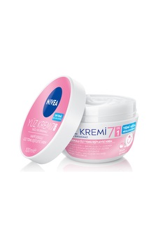 Nıvea Hafif Dokulu Cilt Tonu Eşitleyici Yüz Bakım Kremi 100 Ml Nıvea Hafif Dokulu Cilt Tonu Eşitleyici Yüz Bakım Kremi 100 Ml