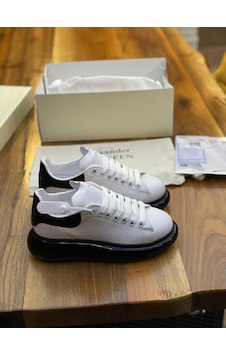 Şeffaf Taban Klasik Unisex Ayakkabı Alexander Mcqueen Ithal Beyaz Siyah Şeffaf Şeffaf Taban Klasik Unisex Ayakkabı Alexander Mcqueen Ithal Beyaz Siyah Şeffaf