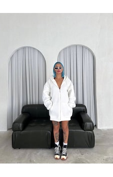 Oversize Tam Fermuarlı Uzun Kol Hırka - Beyaz Oversize Tam Fermuarlı Uzun Kol Hırka - Beyaz
