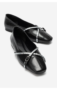 Luvi Shoes Spaes Siyah Taş Detaylı Kadın Babet Ayakkabı Luvi Shoes Spaes Siyah Taş Detaylı Kadın Babet Ayakkabı