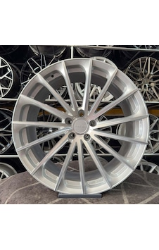 20 İnç 5x112 Arceo Berlin Gümüş Elmas Kesim Jant Modeli Mercedes 20 İnç 5x112 Arceo Berlin Gümüş Elmas Kesim Jant Modeli Mercedes