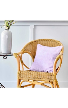 Karaca Home Levin Lila Düz İç Dolgulu Kırlent 45 45 Cm Şık Ve Yumuşak Dekoratif Yastık Lila Karaca Home Levin Lila Düz İç Dolgulu Kırlent 45 45 Cm Şık Ve Yumuşak Dekoratif Yastık Lila