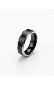Erkek Siyah Renk Gümüş Detay 6 Mm Tungsten Yüzük Erkek Siyah Renk Gümüş Detay 6 Mm Tungsten Yüzük