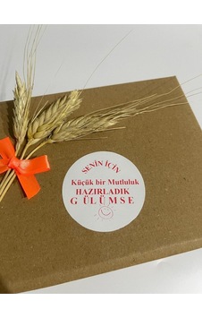 Gülümse Yuvarlak Yapışkanlı Etiket 4x4 Cm 120 Adet Gülümse Yuvarlak Yapışkanlı Etiket 4x4 Cm 120 Adet