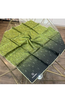 Vissona %100 Twill İpek 90x90 Eşarp - 04897 - 90 X 90 / Yeşil Yeşil Vissona %100 Twill İpek 90x90 Eşarp - 04897 - 90 X 90 / Yeşil Yeşil