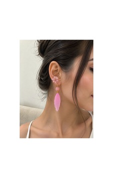 Pembe Çiçek Ve Yaprak Sallantılı Küpe Pembe Pembe Pembe Çiçek Ve Yaprak Sallantılı Küpe Pembe Pembe