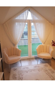 Garden House Papatya Krem Kumaş Metal Gümüş Ayaklı 2 Tekli Koltuk Berjer Krem Garden House Papatya Krem Kumaş Metal Gümüş Ayaklı 2 Tekli Koltuk Berjer Krem