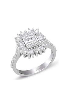 0.70 Ct Modern Tasarım Baget Kare Tektaş Yüzük 0.70 Ct Modern Tasarım Baget Kare Tektaş Yüzük