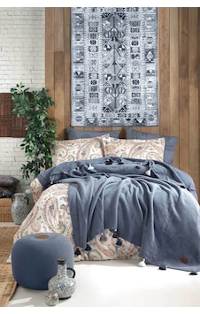 İYİ GECELER İSTANBUL Boho Chic Çift Kişilik Püsküllü Battaniyeli Nevresim Seti-Cobalt Mavi İYİ GECELER İSTANBUL Boho Chic Çift Kişilik Püsküllü Battaniyeli Nevresim Seti-Cobalt Mavi