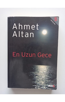 En Uzun Gece- Ürün 2.el Kitaptır En Uzun Gece- Ürün 2.el Kitaptır