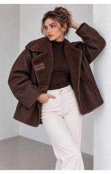 Lima Kahve Kadın Oversize Peluş Detaylı Süet Mont Kürk Yakalı Kışlık Ceket Lima Kahve Kadın Oversize Peluş Detaylı Süet Mont Kürk Yakalı Kışlık Ceket