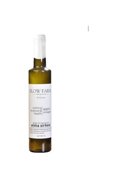 Slow Farm Doğal Fermente Elma Sirkesi 500 ML Slow Farm Doğal Fermente Elma Sirkesi 500 ML