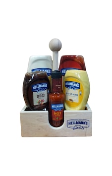 Hellmann's 5'li Sos Paketi Ahşap Tepsi 4 Adet Hellmann's 5'li Sos Paketi Ahşap Tepsi 4 Adet