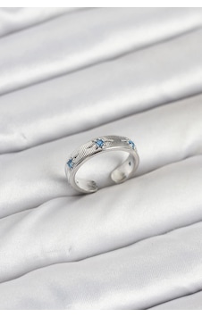 Mey İthalat Pirinç Gümüş Renk Mavi Zirkon Taşlı Kutup Yıldızı Model Kadın Yüzük Çok Renkli Mey İthalat Pirinç Gümüş Renk Mavi Zirkon Taşlı Kutup Yıldızı Model Kadın Yüzük Çok Renkli