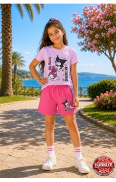Kidsmadamiko Kuromi Baskılı Kız Çocuk Şort Tişört Takım - %100 Pembe Kidsmadamiko Kuromi Baskılı Kız Çocuk Şort Tişört Takım - %100 Pembe