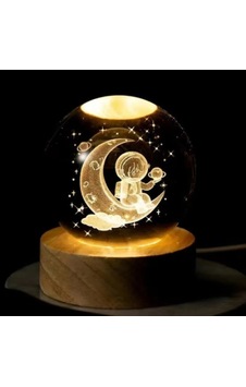Cam Küre Dekoratif Ay Üstünde Astronot Tasarımlı Ahşap Altlıklı Işıklı 8 Cm Büyük Cam Küre Dekoratif Ay Üstünde Astronot Tasarımlı Ahşap Altlıklı Işıklı 8 Cm Büyük