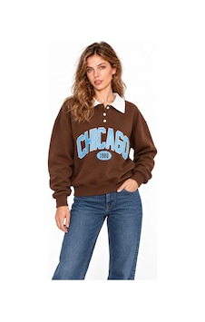 Mevese Kadın Chicago Baskılı Polo Yaka Şardonlu Sweatshirt - Üç İplik Oversize- Acı Kahve Kahverengi Mevese Kadın Chicago Baskılı Polo Yaka Şardonlu Sweatshirt - Üç İplik Oversize- Acı Kahve Kahverengi