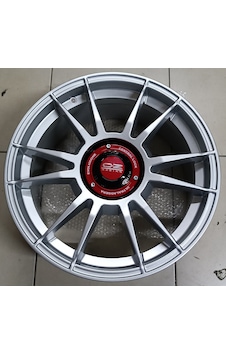 Stw-8,0x18 5x114,3 18 Et35 Cb72,1 Oz Racing 4 Adet Stw-8,0x18 5x114,3 18 Et35 Cb72,1 Oz Racing 4 Adet