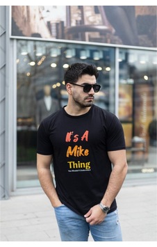 Butik İstanbul Erkek It Is A Mike Thing Baskılı Erkek T-shirt Siyah Butik İstanbul Erkek It Is A Mike Thing Baskılı Erkek T-shirt Siyah
