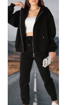 Trove Amor Woman Kapüşonlu Tam Fermuarlı 4 Iplik Çok Kalın Yeni Stil Oversize Kadın Kışlık Eşofman Takımı Siyah Trove Amor Woman Kapüşonlu Tam Fermuarlı 4 Iplik Çok Kalın Yeni Stil Oversize Kadın Kışlık Eşofman Takımı Siyah