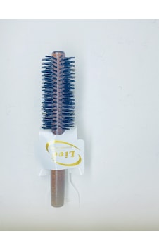 Liva 408 Isıya Dayanıklı Fön Fırçası Tarak Liva 408 Isıya Dayanıklı Fön Fırçası Tarak
