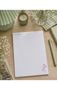 A4 Çizgili Pembe Çiçekli Defter Beyaz-pembe A4 Çizgili Pembe Çiçekli Defter Beyaz-pembe