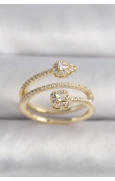 Pirinç Gold Renk Zirkon Taşlı Ok Model Vıp Seri Kadın Yüzük
