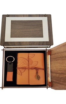 Özel Ahşap Kutulu Taba Deri Defter Ve Anahtarlık Set Çok Renkli Özel Ahşap Kutulu Taba Deri Defter Ve Anahtarlık Set Çok Renkli
